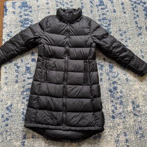 North Face Women's Black Puffer Jacket (Size Small)